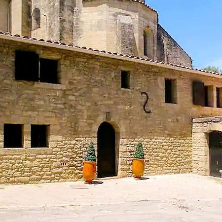Gite En Provence Proche Avignon Sauveterre  Exterior photo